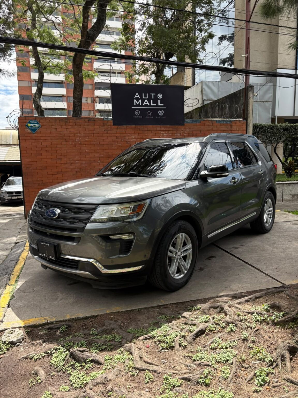 Ford-Explorer-Limited-FWD-2019-581JVL (9)