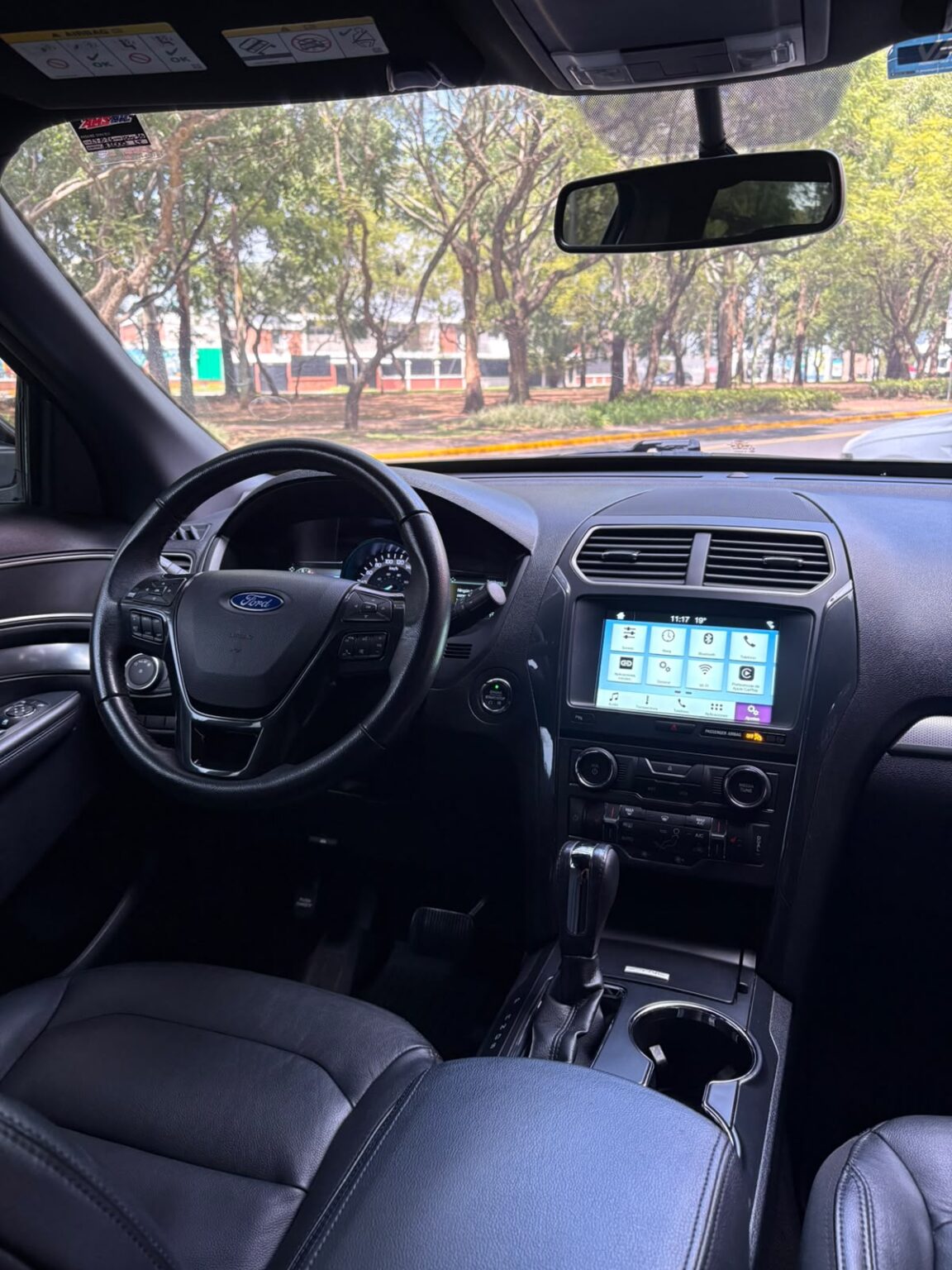 Ford-Explorer-XLT-2018-581JNC (13)