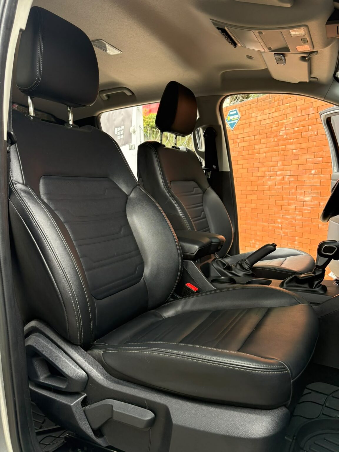 Ford-Ranger-XLT-2025-595LKD (10)