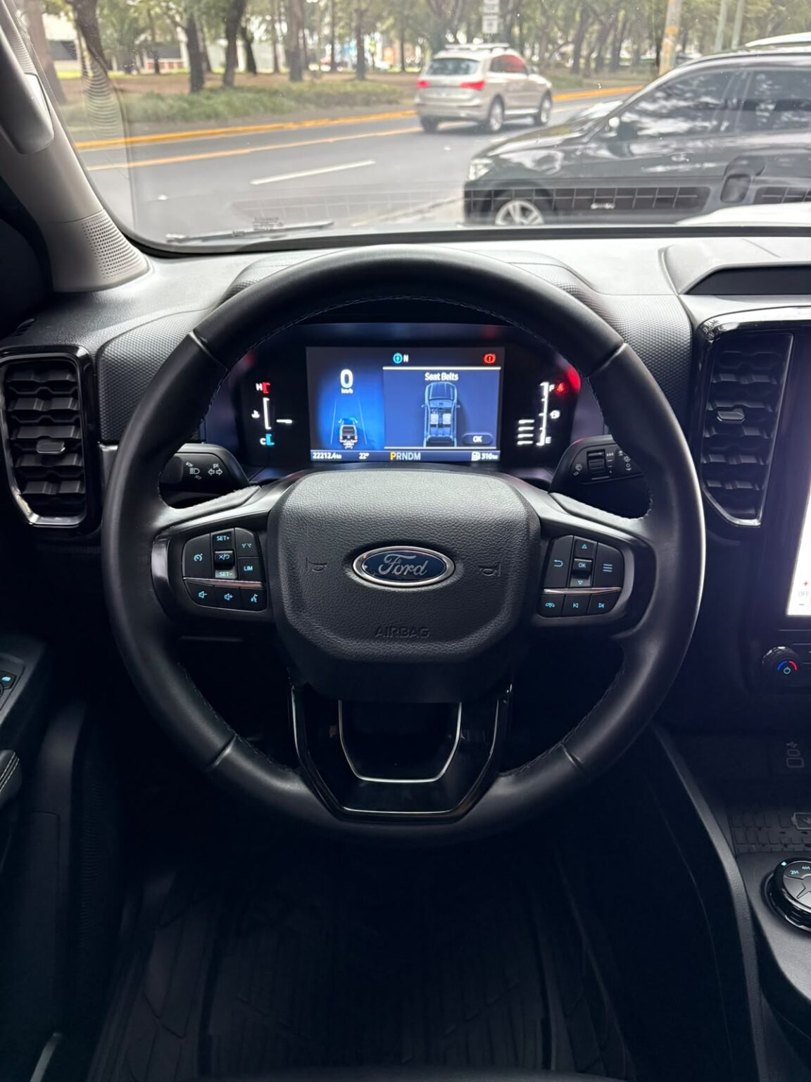 Ford-Ranger-XLT-2025-595LKD (13)