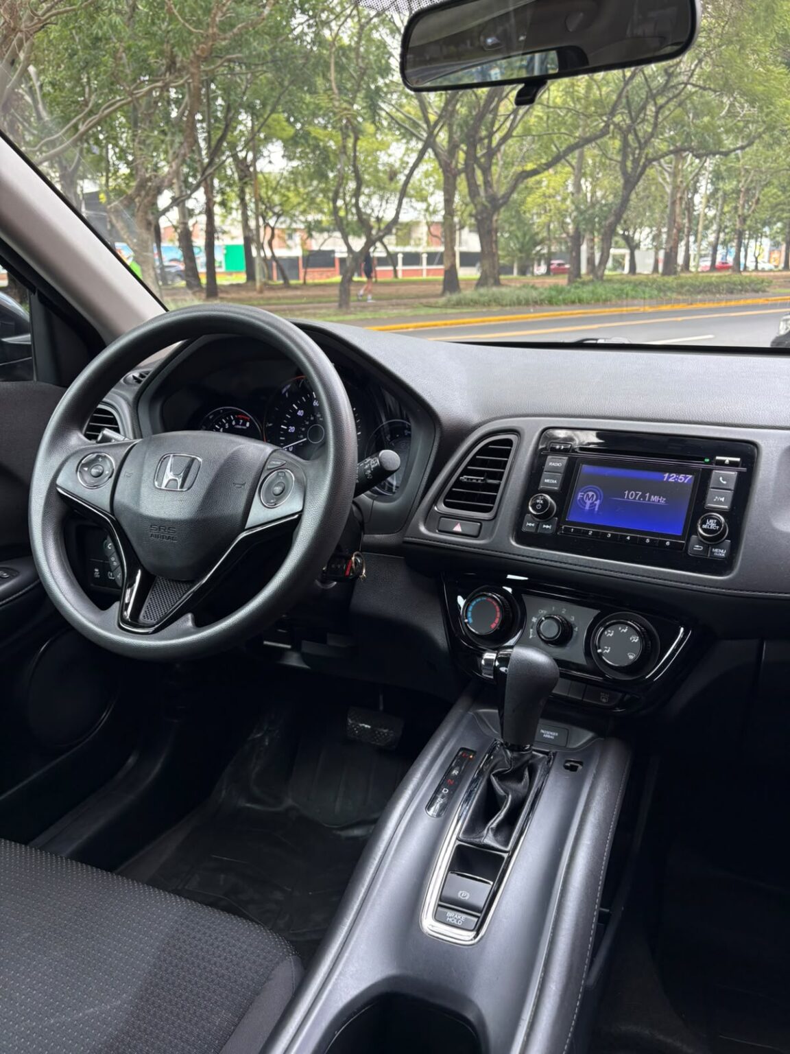 Honda-HRV-LX-2021-092LBJ (14)