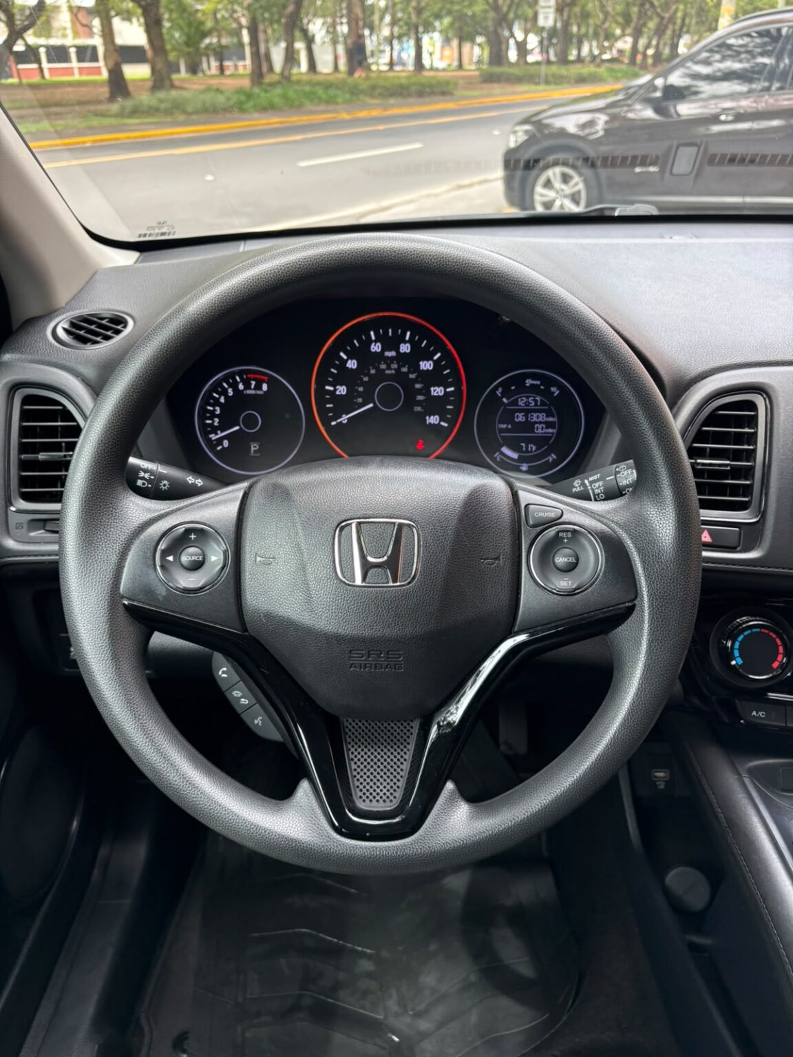 Honda-HRV-LX-2021-092LBJ (15)