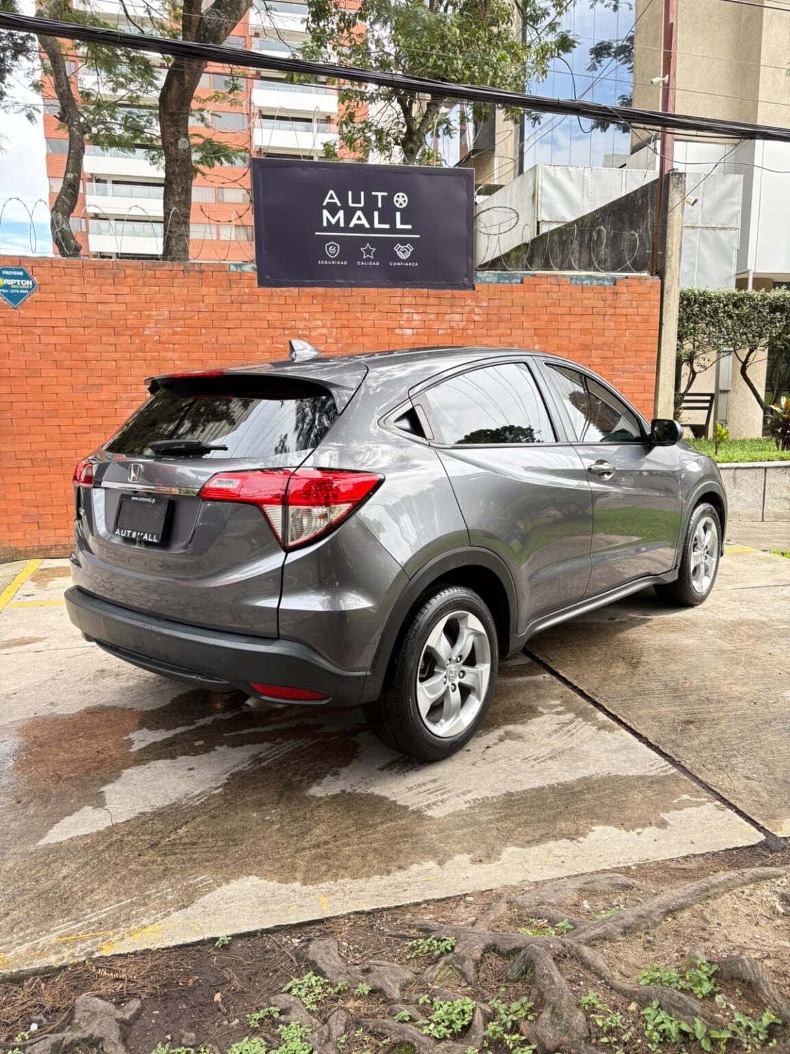 Honda-HRV-LX-2021-092LBJ (5)
