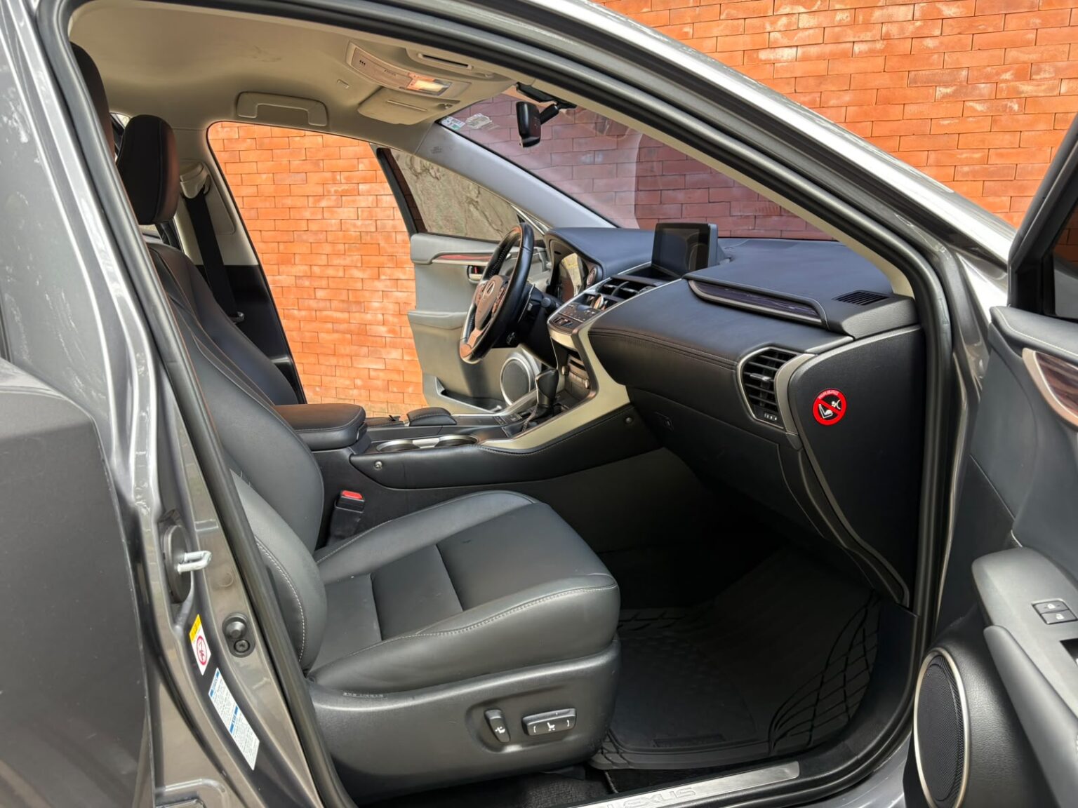 Lexus-NX300-2020-200KFZ (10)