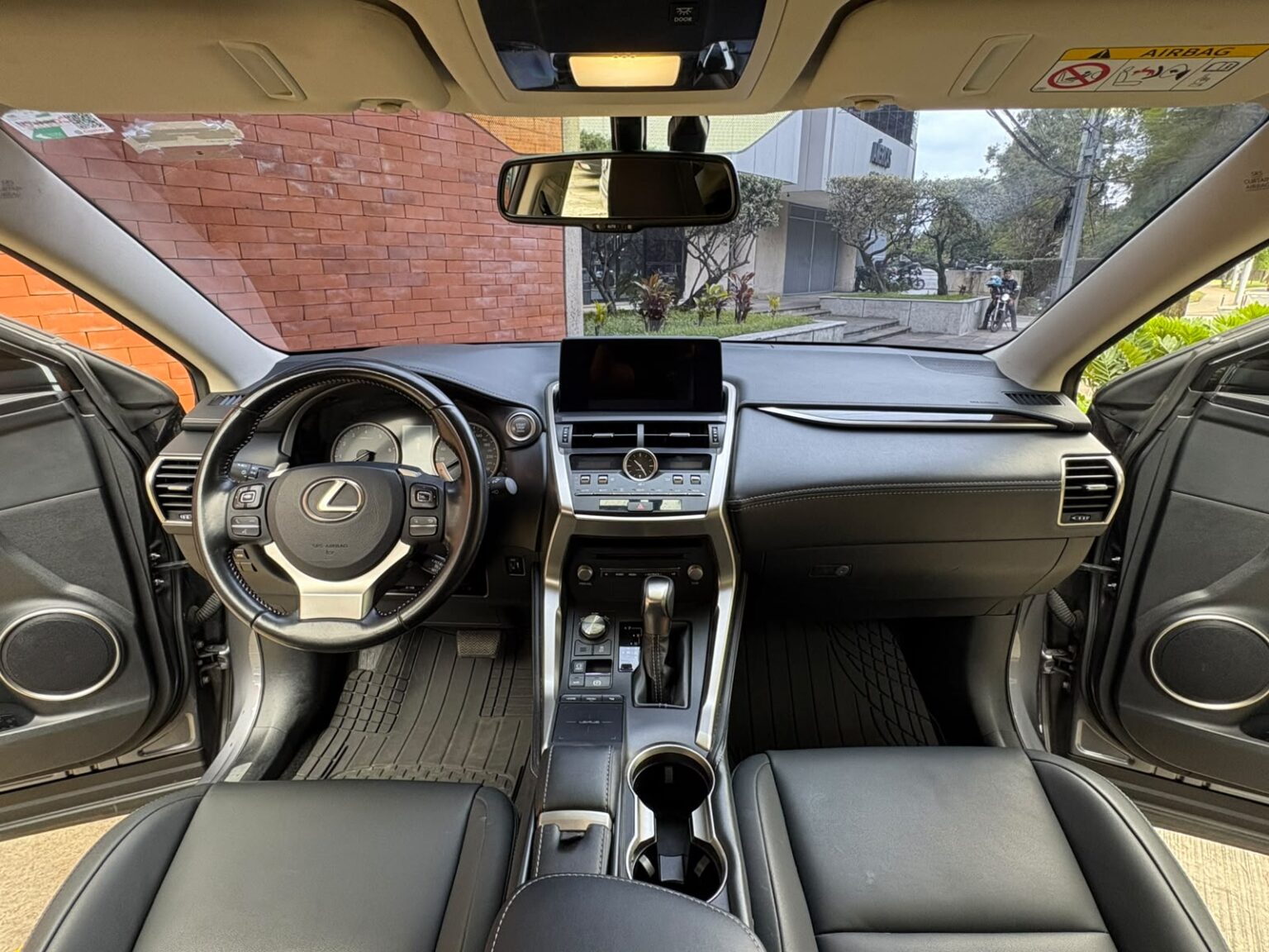 Lexus-NX300-2020-200KFZ (18)