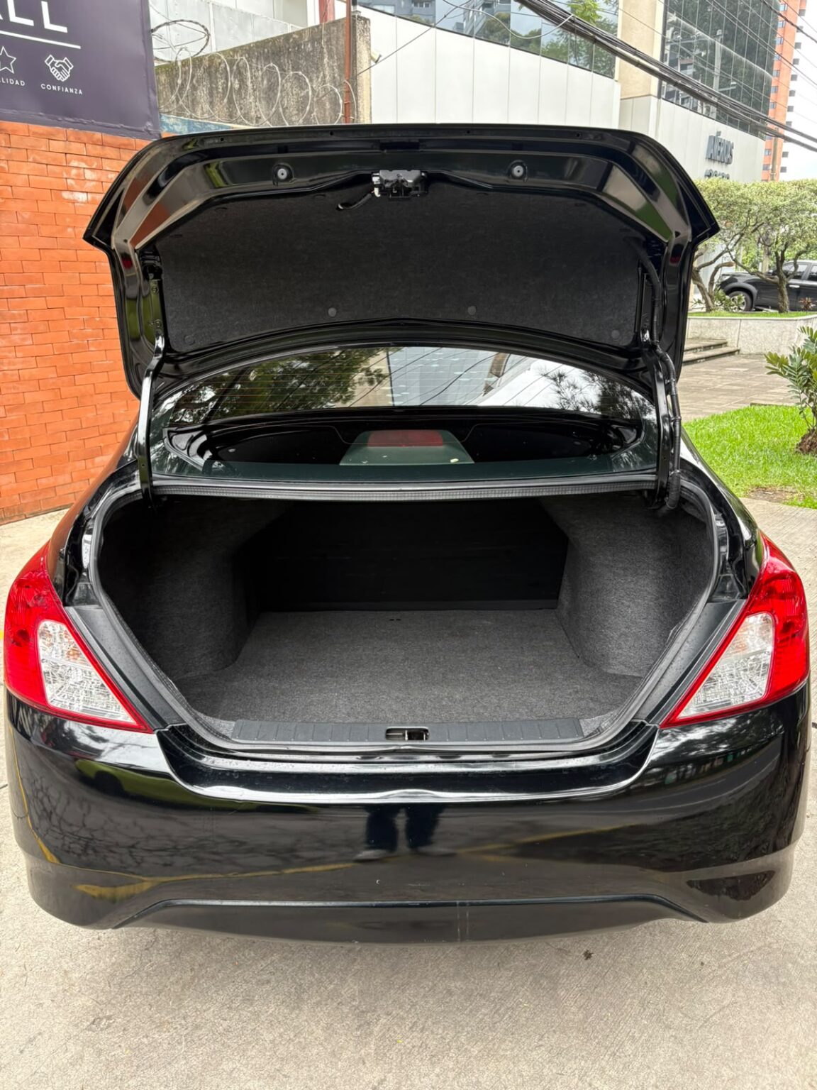 Nissan-Versa-N17-2017-394GPM (19)