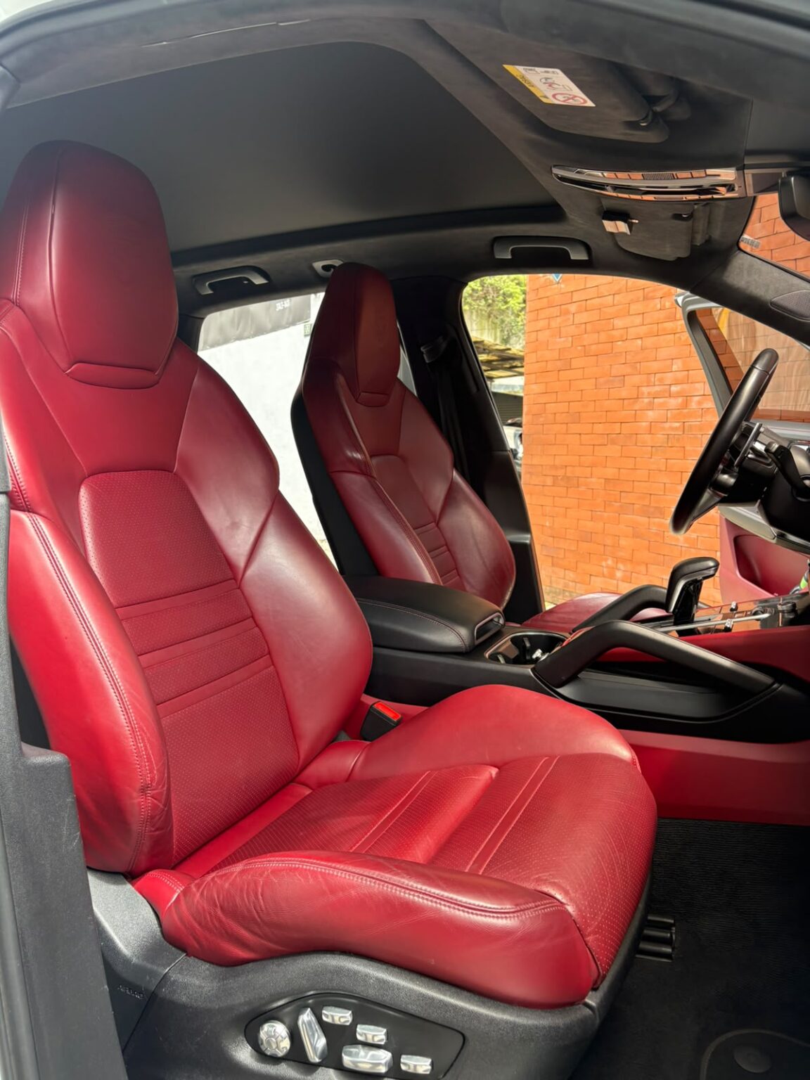 Porsche-Cayenne-eHybrid-2019-785JQF (11)