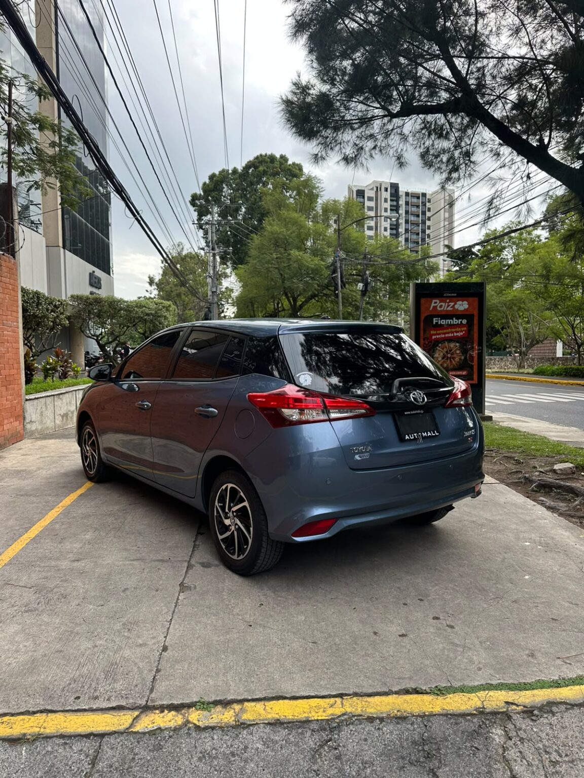 Toyota-Yaris-2023-025KDW (18)