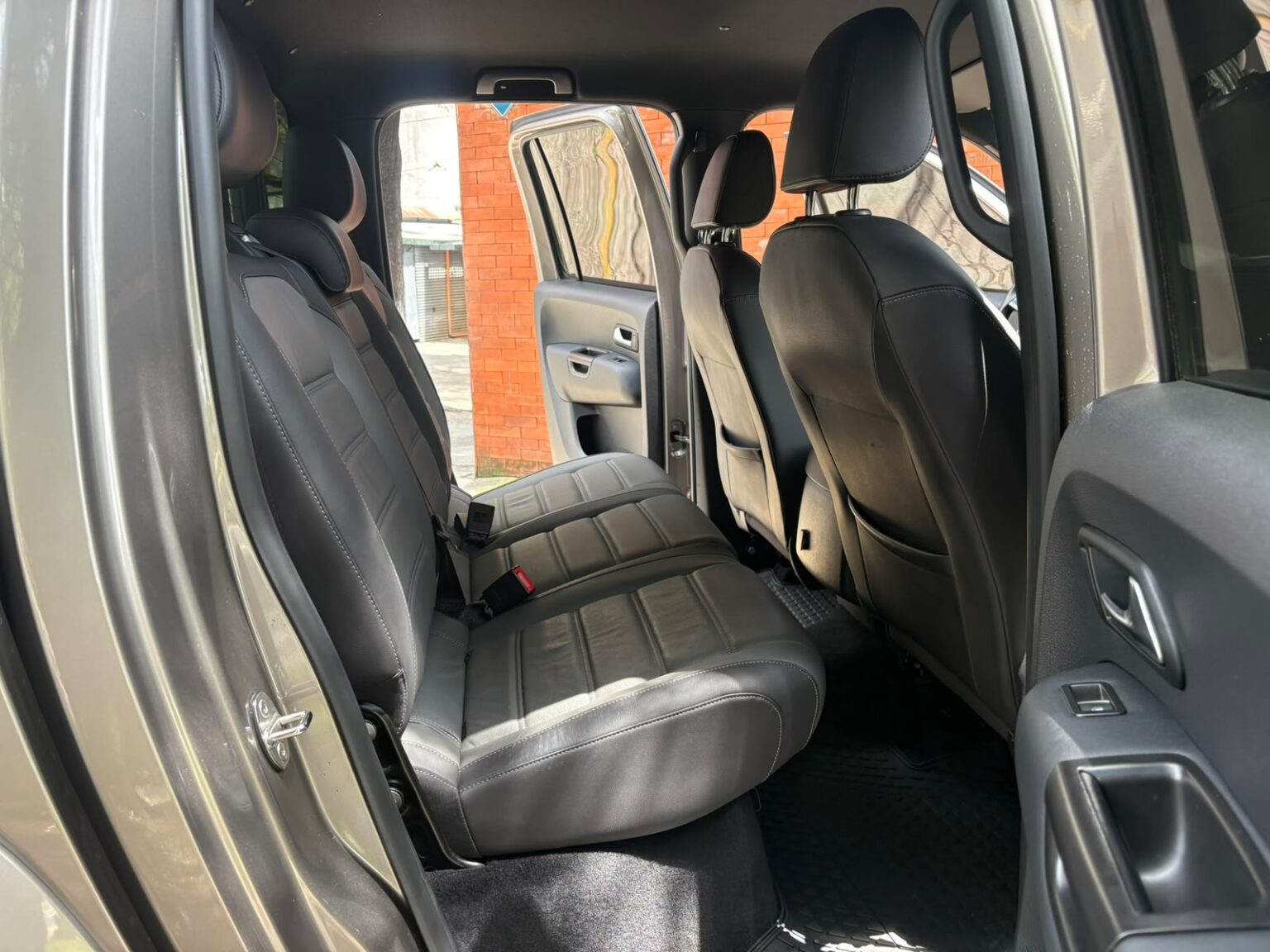 Volkswagen-Amarok-V6-2024-591LGJ (11)