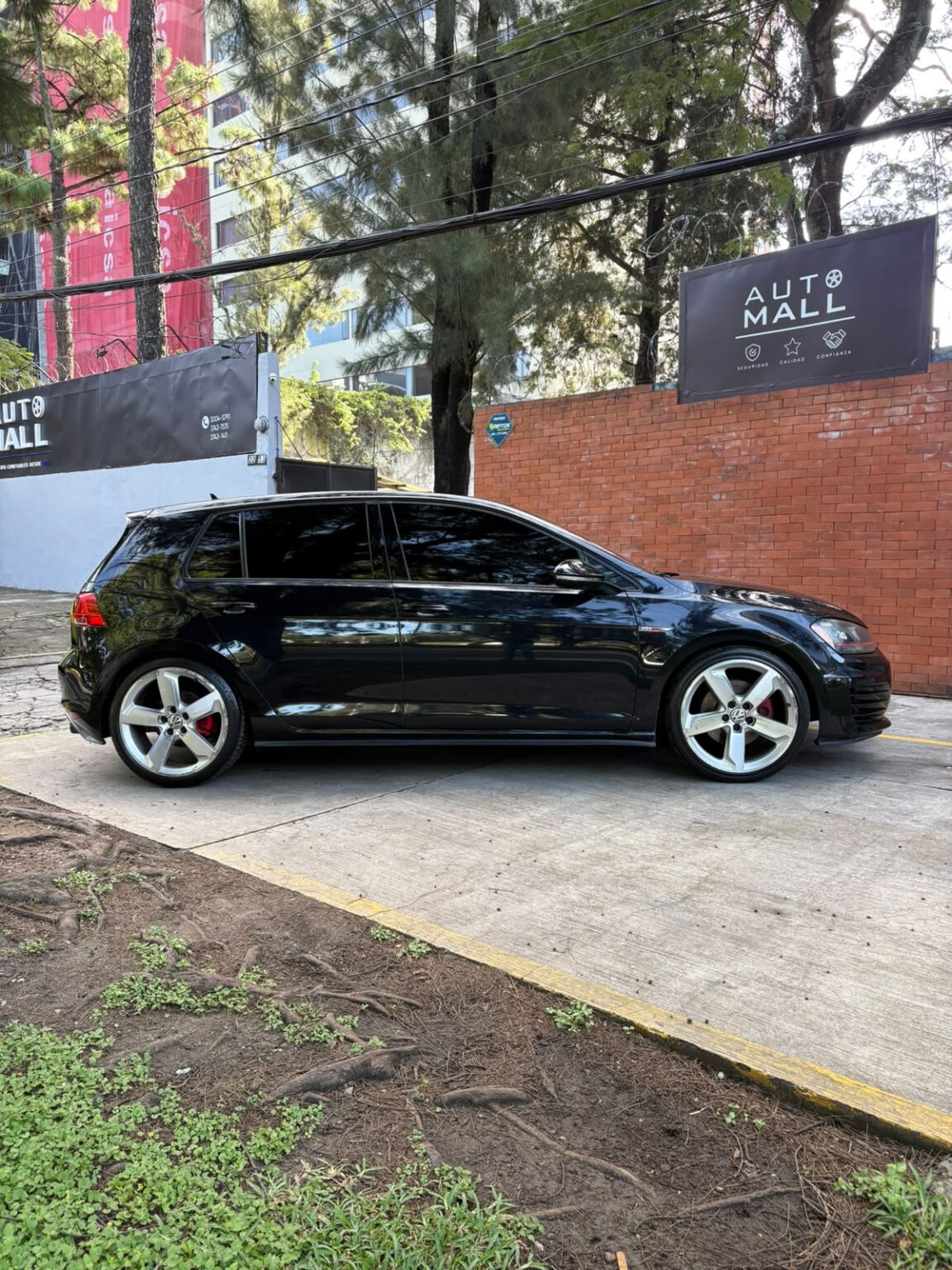 Volkswagen-GTI-MT-2015-328LKK (17)
